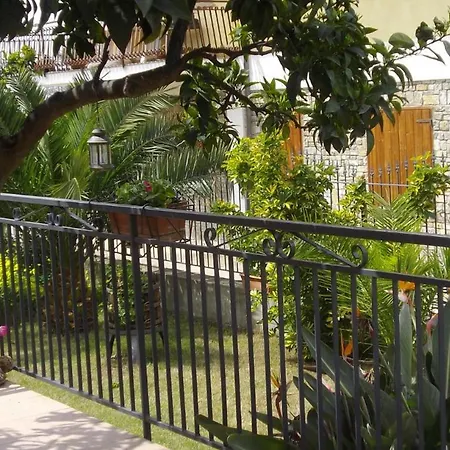 Con Stanza Singola E Giardino Διαμέρισμα Agnone Cilento